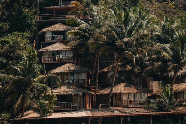 Comment choisir un sac de couchage adapté pour un camping en région de haute montagne?